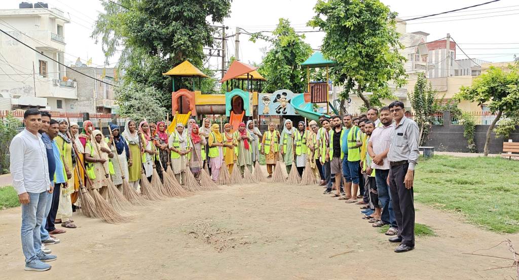 With special cleanliness drive pace of cleanliness increased in wards continuous effort of Municipal Council towards making Hansi clean and beautiful